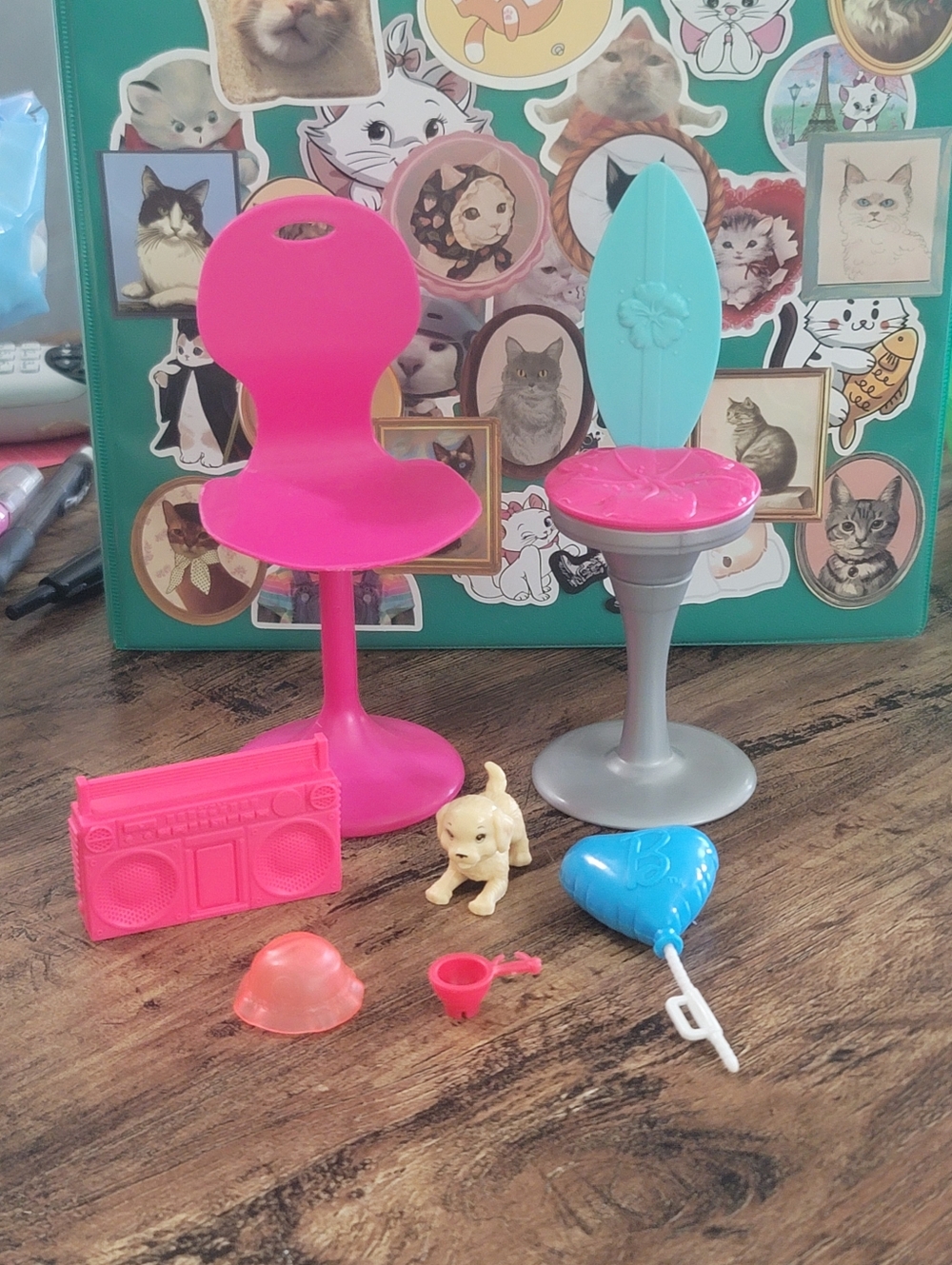 Barbie Accessory Lot - Picture 3 of 3